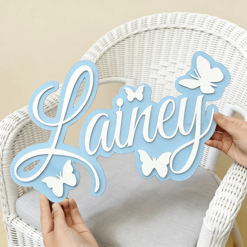 Baby Nursery Decorations - لوحة اسم الطفل المخصصة، تصميم أزرق