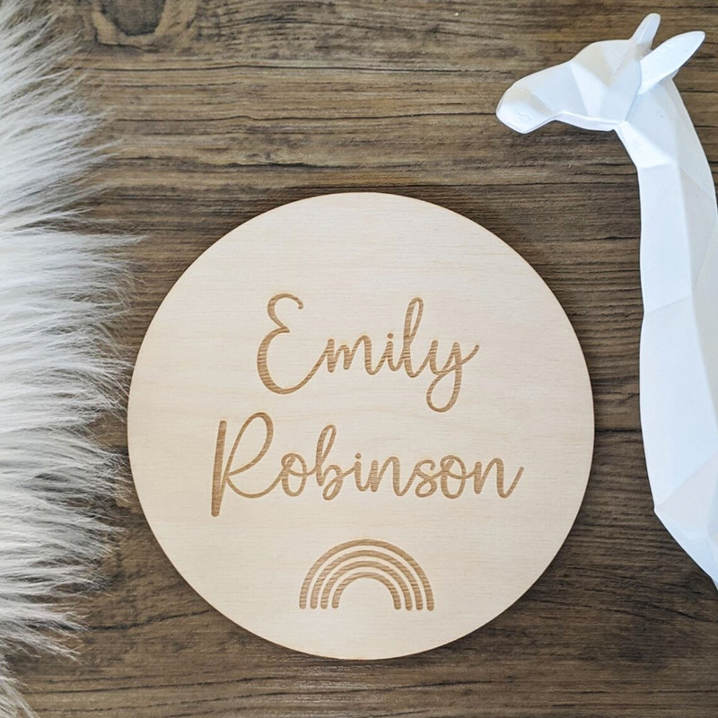 Baby Nursery Name Wall Art - علامة اسم الحضانة الخشبية المحفورة تخصيص