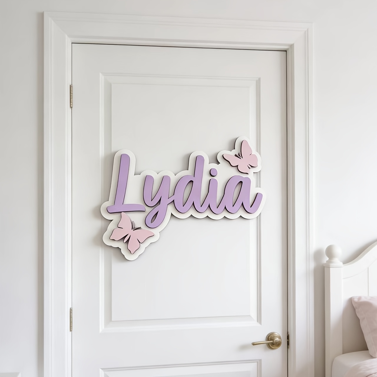 لافتة غرفة مخصصة بتصميم فراشة  - مراجعة Baby Nursery Decorations وسعره